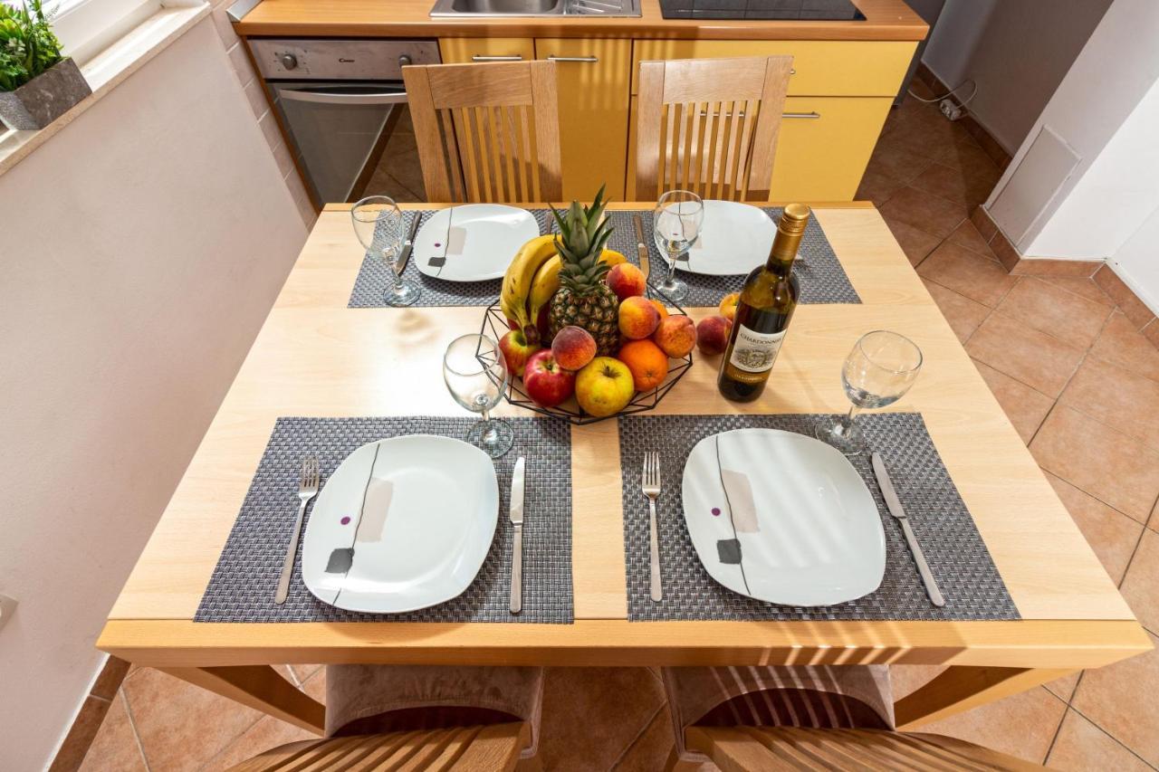 Apartment Mandalina House Стари Град Екстериор снимка