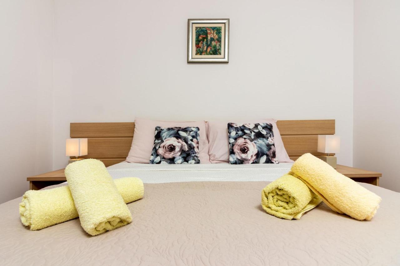 Apartment Mandalina House Стари Град Екстериор снимка