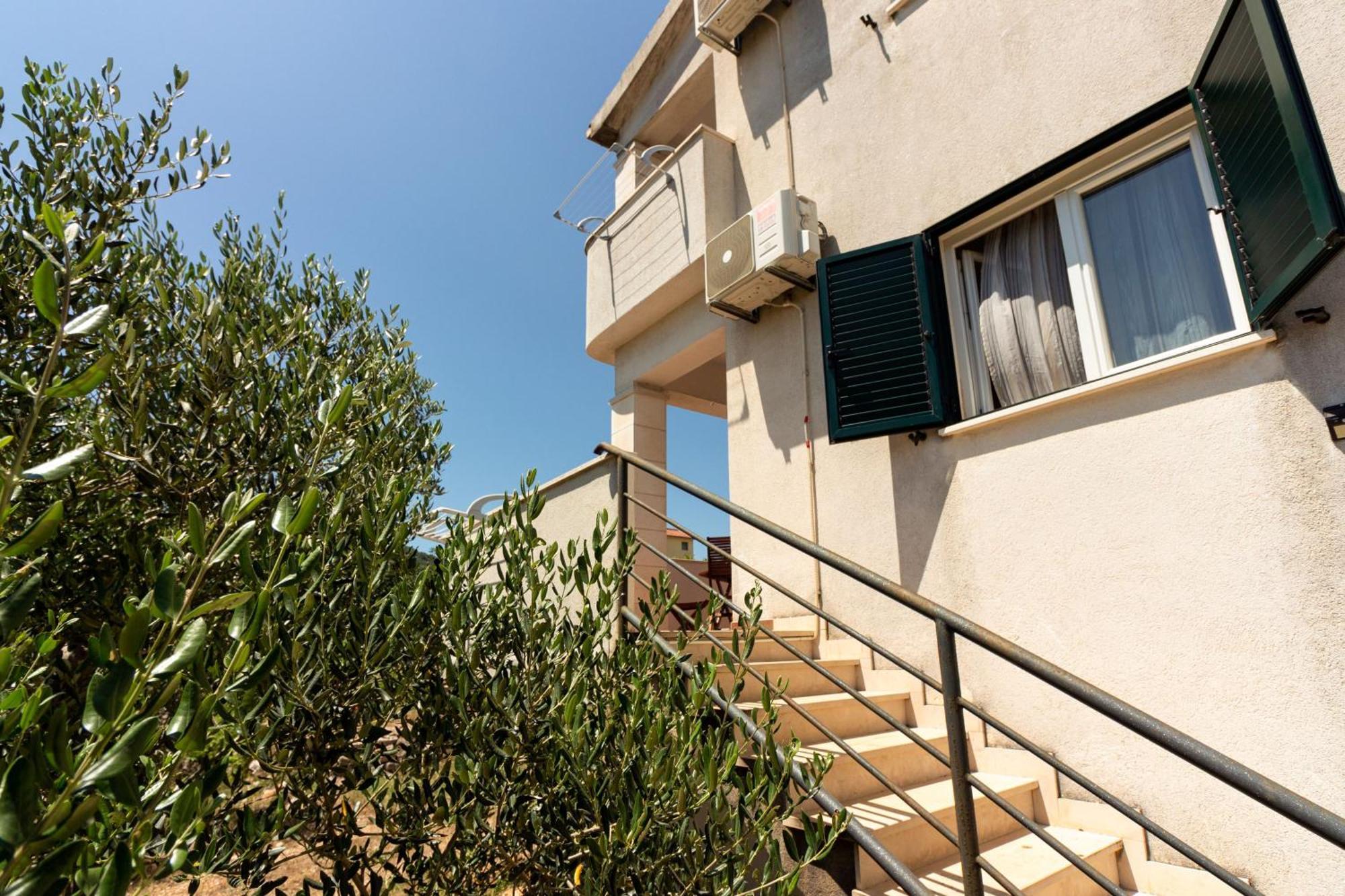 Apartment Mandalina House Стари Град Екстериор снимка